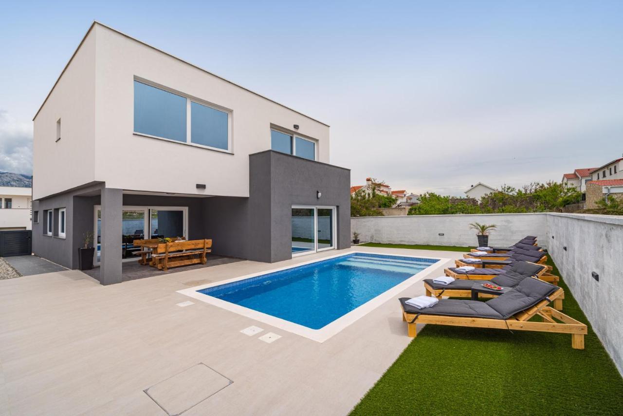 Luxury Villa Noemi Razanac Exterior photo